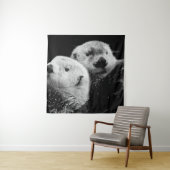Zee otters: zwart wit paar. wandkleed (In situ)