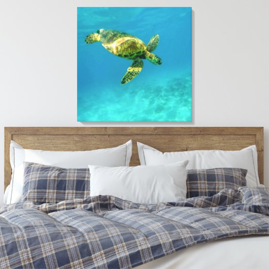 Zee Scheerschildpad zwemt in turkooizen oceaanwate Canvas Afdruk (Insitu (Slaapkamer))