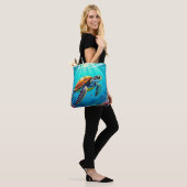 Zee Schildpad Levendige Oceaan Illustratie Tote Bag (Op model)