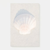 Zee Shell dat op zandstrand wetend Post-it® Notes (Voorkant)