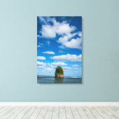 Zee stapel omringd door oceaan canvas afdruk (Insitu (Houten vloer))