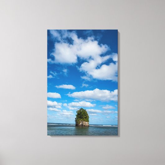 Zee stapel omringd door oceaan canvas afdruk (Voorkant)