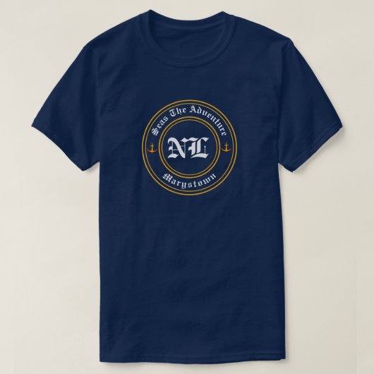 Zee The Adventure Newfoundland Any Town of Bay T-shirt (Design voorkant)