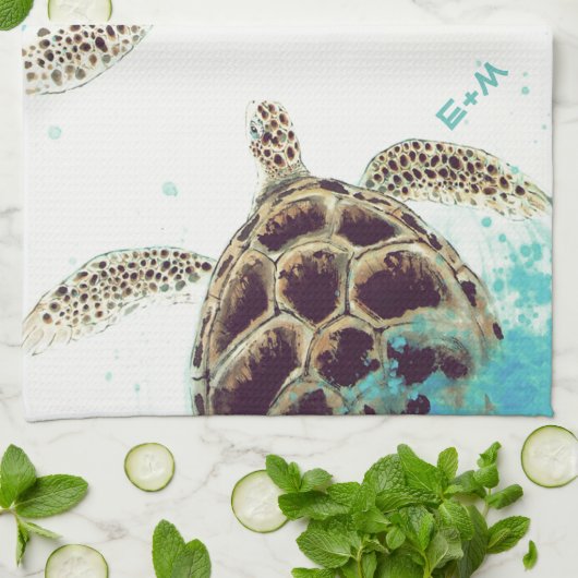Zee Turtle Love Monogram op persoonlijke titel Theedoek (Gevouwen)