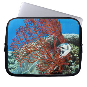 Zee Turtle Resting Laptop Sleeve