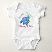 Zee Turtles Eerste Moederdag Baby Bodysuit (Voorkant)
