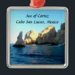 Zee van Cortez Cabo San Lucas Metalen Ornament<br><div class="desc">Dit is een prachtige kerstversiering print van de zon stuiteren van de rotsen en de oceaan in het prachtige Zee Cortez in de prachtige Cabo San Lucas,  Mexico.</div>