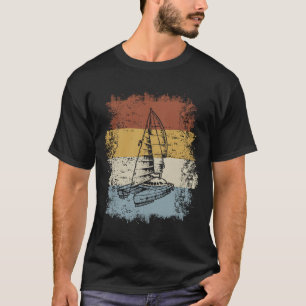 Zee van de Catamaraanse boot Old Sailing Boat Oce T-shirt