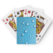 Zeeblauwe druppeltjes in zeewater