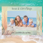 Zeeen en Groeten Strand Foto Feestdagenkaart<br><div class="desc">Zeeen en Groeten is een unieke en feestelijke manier om uw strandvakantie te delen met geliefden tijdens de feestdagen. Onze Beach Photo Holiday Cards vangen de warmte en de geest van uw tropische uitje, en transporteren uw vrienden en familie naar een kustparadijs. Met een focus op strand-, kust- en oceaanthema's...</div>
