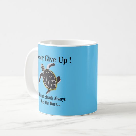 Zeeen schildpad geeft nooit op koffiemok (Voorkant links)