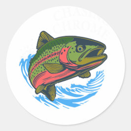 Zeeforel die Chrome Forel achterna jaagt Ronde Sticker