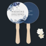 Zeemacht en wit met zilver Foil Wedding Favor Handwaaier<br><div class="desc">De marinier en de witte bloemen bruiloft begunstigt fans met zilveren accenten.</div>