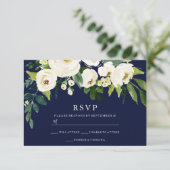 Zeemacht en witte bloemen RSVP kaartje (Staand voorkant)