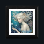 Zeemeermin Koraal onder het Zee Fantasy Keepsake Cadeaudoosje<br><div class="desc">Deze fijne kunststijl zeemeermin beschikt over een onderwaterscène,  met levendig blauw water,  koraal en zeemeermin die naar bubbels reikt. Levendige,  weelderige kleuren. Een cadeau voor een klein meisje dat van fantasiekarakters houdt. Ze kan haar sieraden en andere schatten bewaren.</div>