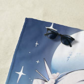 Zeemeermin met blauw haar in een blauwe jurk strandlaken (In situ)