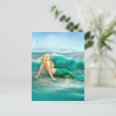 Zeemeermin op de kust met Aqua Waves en Seagulls Briefkaart (Staand voorkant)