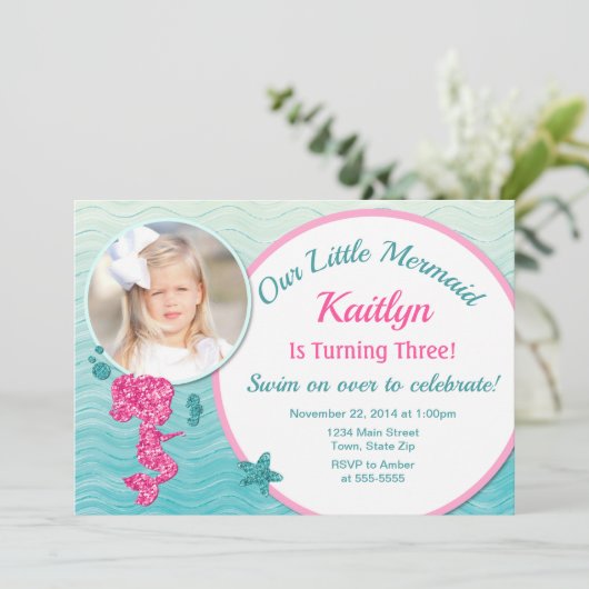 Zeemeermin Verjaardag Uitnodiging Roze Meisje Glit (Staand voorkant)
