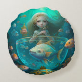 Zeemeermin zwemt op maat van vis rond kussen (Achterkant)