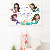  zeemeerminnen onder het Zee Girls Birthday Party Spandoek (Insitu)