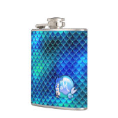 Zeemeerminnende parels en schalen Monogram Blauw I Heupfles (Links)