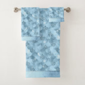 Zeemeerminschaal | Dusty Ice Blue Sheen Luster Bad Handdoek (Insitu)