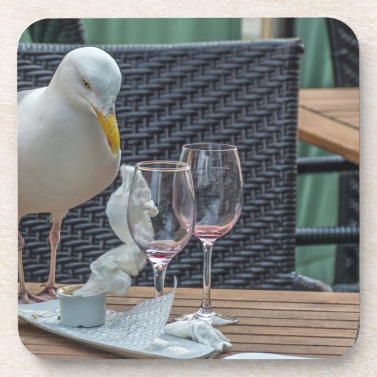 Zeemeeuw en lege glazen harde plastic onderzetters (Voorkant)