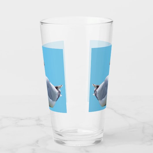 zeemeeuw neerleggen glas (Links)