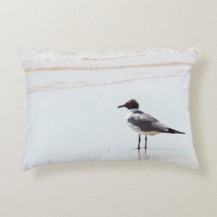 Zeemeeuw op het strand Accent Pillow Kussen