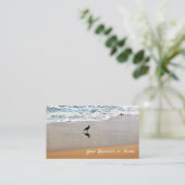 Zeemeeuw reflectie met zand en oceaan strand visitekaartje (Staand voorkant)