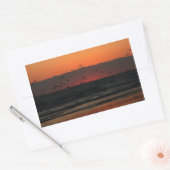 Zeemeeuwen die over de oceaan vliegen Sunrise Foto Rechthoekige Sticker (Envelop)
