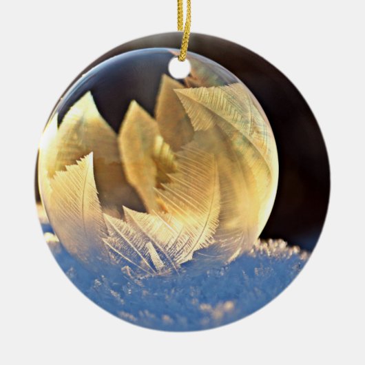 Zeep Bubble op sneeuw Keramisch Ornament (Voorkant)