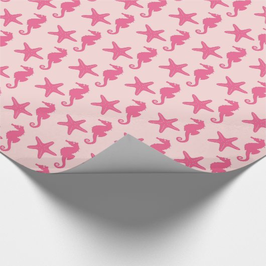 Zeepaard en zeester - koraalroze cadeaupapier (Hoek)