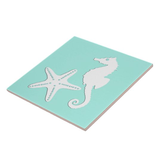 Zeepaard en zeester - wit op bleke aqua tegeltje (Zijkant)