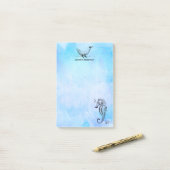 Zeepaardje, walvis en zeeschok op blauwe Waterverf Post-it® Notes (Op bureau)