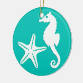 Zeepaardvis - wit op turquoise keramisch ornament (Links)