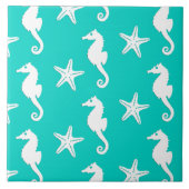 Zeepaardvis - wit op turquoise tegeltje (Voorkant)