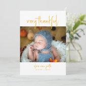 Zeer dankbare Herfst najaarsgeboorteaankondiging Kaart (Staand voorkant)