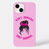 "Zeer demure, zeer mindful" Pink Case-Mate iPhone Case (Achterkant)