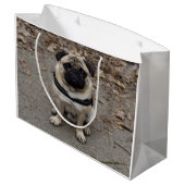 Zeer ernstige pug groot cadeauzakje (Achterkant Gekanteld)