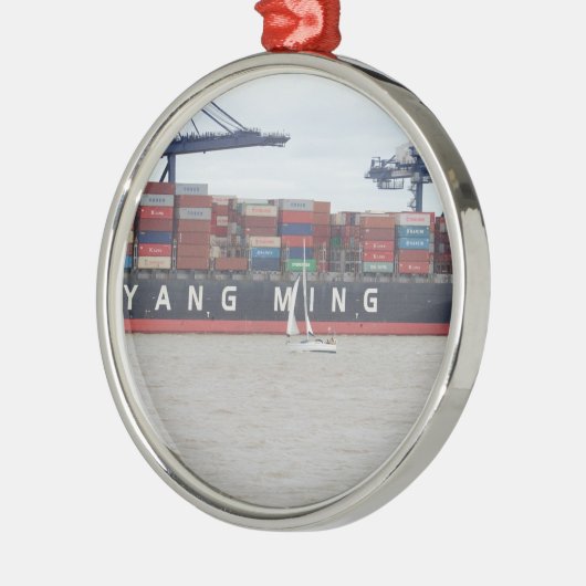 Zeer klein jacht zeer groot schip! metalen ornament (Links)