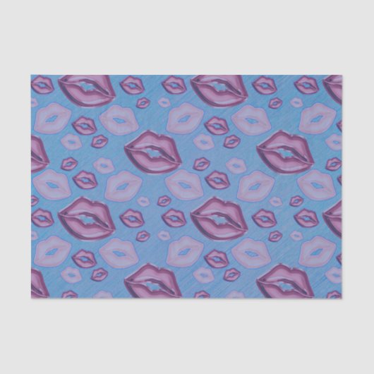 Zeer Periwinkle Kisses Lips in de schaduw van Paar Tissuepapier (Voorkant)