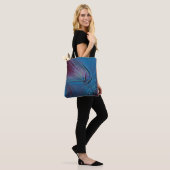 Zeer ruwe royal blue digital texture in aged hut tote bag (Op model)