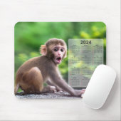 Zeer Schattigee Baby Monkey 2024 Kalender Muismat (Met muis)