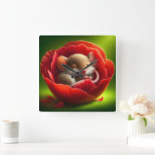 Zeer Schattigee Baby Muis Slapen Vierkante Klok (Huis)