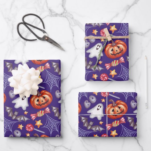 Zeer Spooky Halloween Collage Paars Inpakpapier Vel (Voorkant)