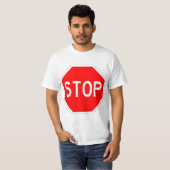 Zeer vage STOP Sign T-Shirt (Voorkant volledig)