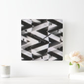 Zeer vette en ongewone metalen stappen vierkante klok (Huis)