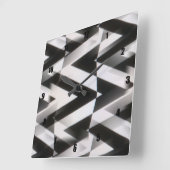 Zeer vette en ongewone metalen stappen vierkante klok (Hoek)