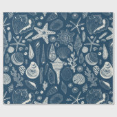 Zeeschalen op donkerblauw cadeaupapier (Vlak)
